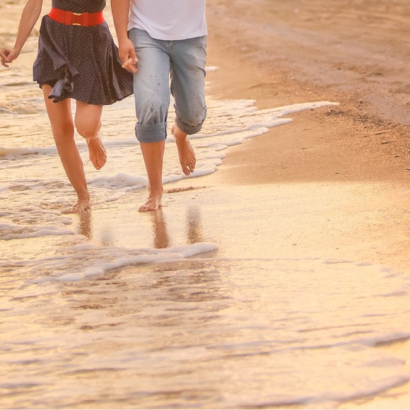 shoreline swim & resortwear • skyline ski & cabin gear • water-ready travel bags - Picture 9 of 16